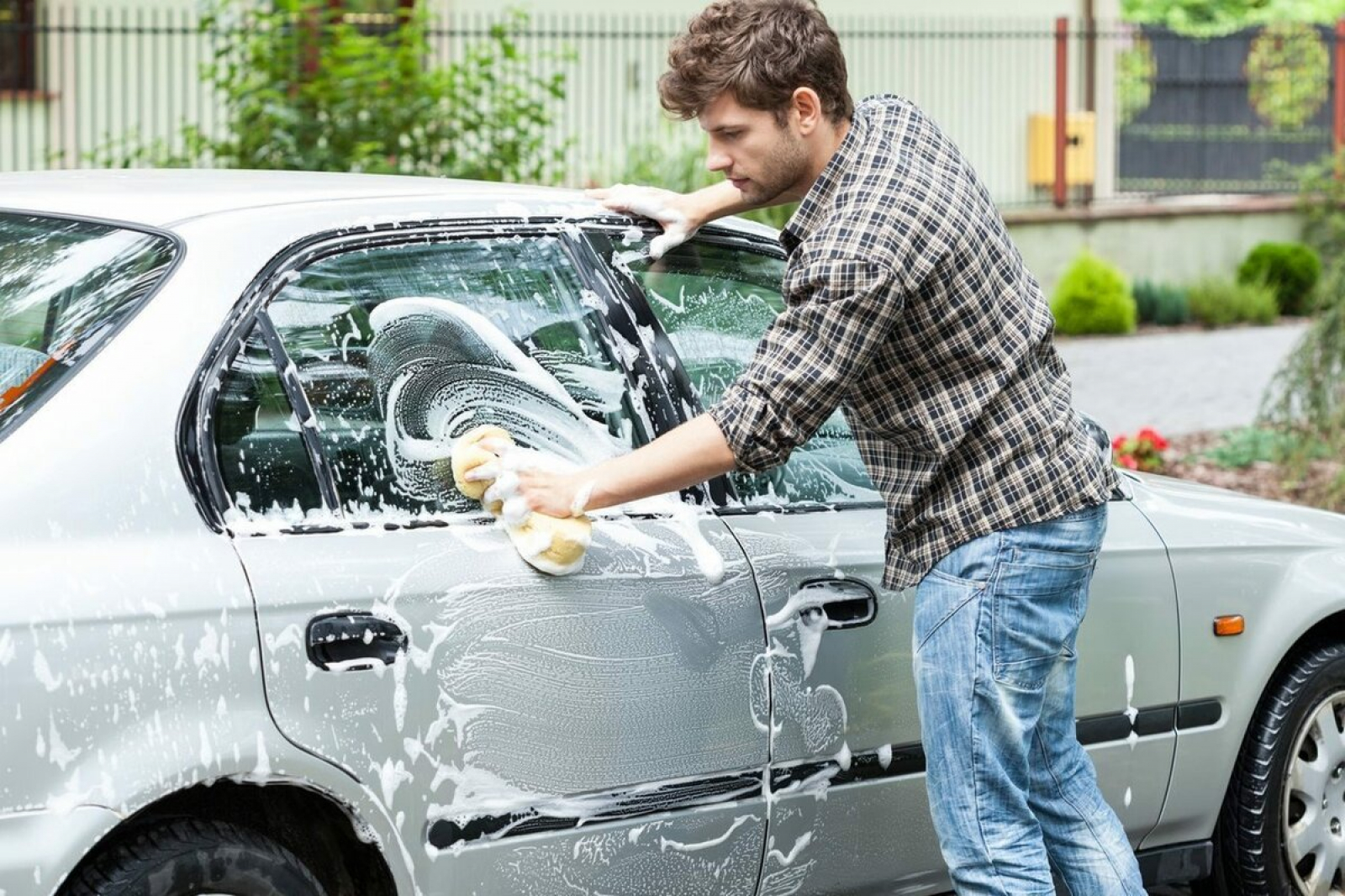 Car wash car washing