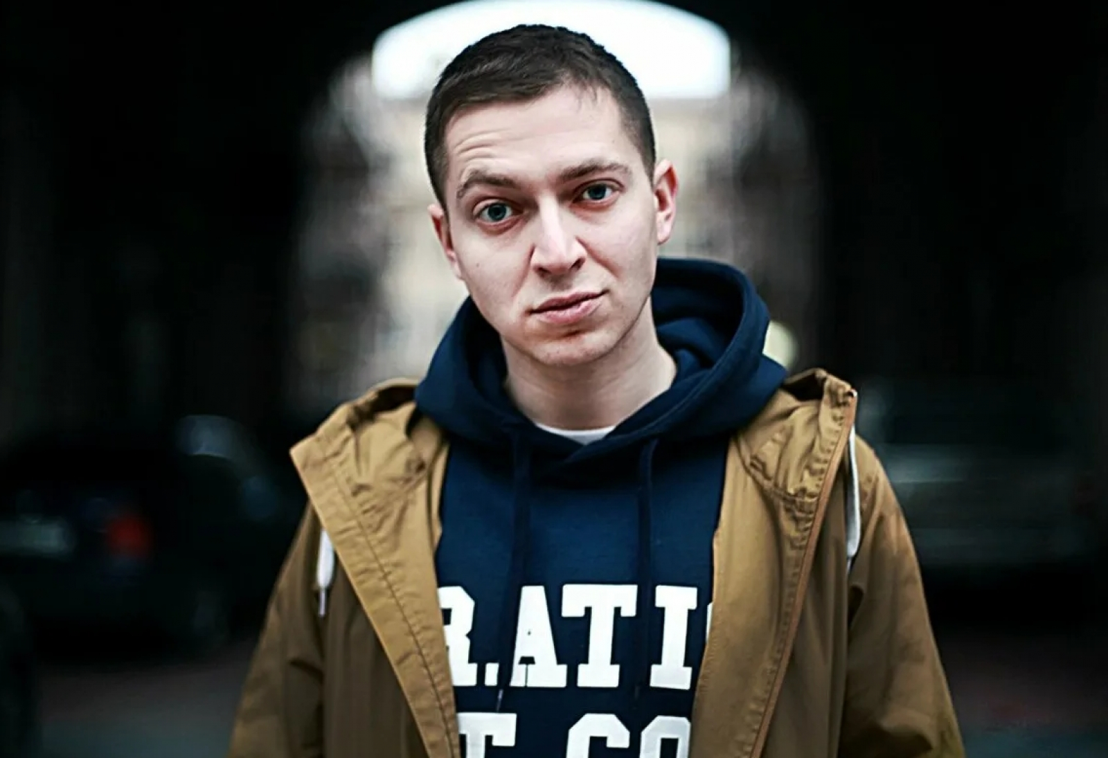 Стоим рэпер. Oxxxymiron.