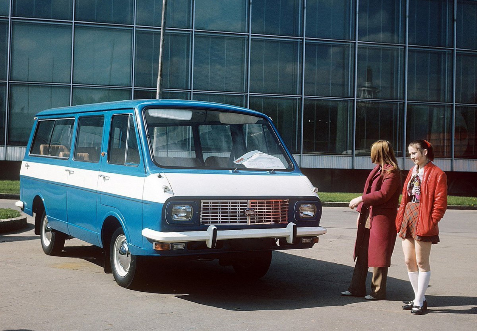 Советские микроавтобусы. РАФ микроавтобус СССР. РАФ-2203 Чувашия. Советский микроавтобус Латвия. Микроавтобус РАФ .В ТКЗ ..