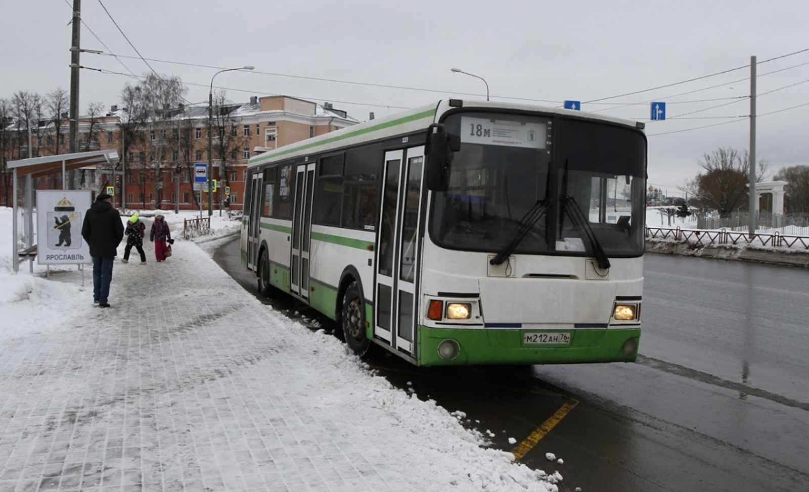 Автовокзал города ярославль. Транспорт Ярославль. Автобус Ярославль. Общественный транспорт Ярославль. Ярославль автобусы зима.