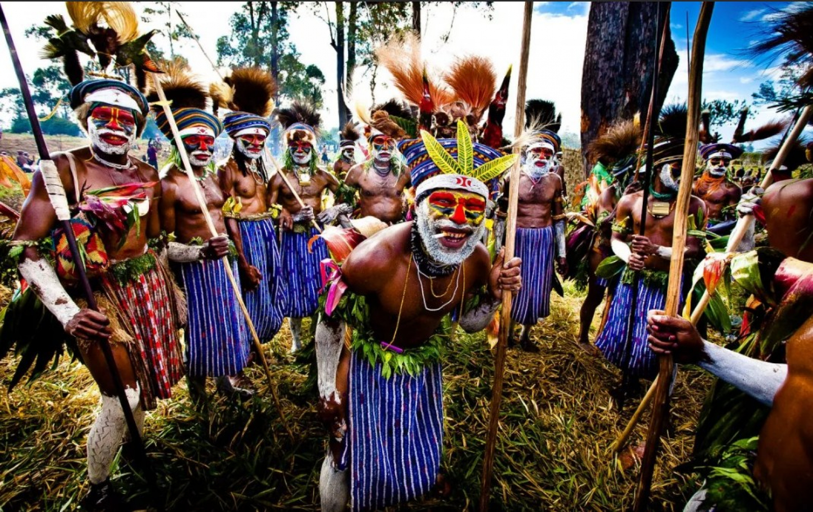 Кин новая гвинея. Папуа новая Гвинея народ. Племена Фиджи. Папуасы новой Гвинеи. Аборигены Фиджи.