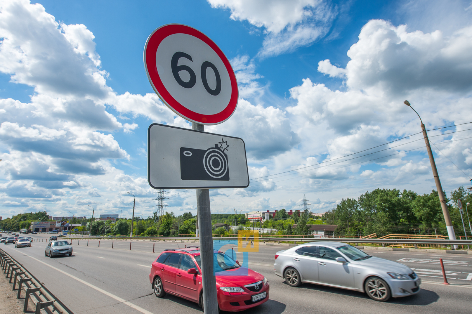 Скорость движения в санкт петербурге. Ограничение скорости. Знаки на дороге. Знаки ограничения скорости движения. Дорожный знак ограничение скорости 60 км.