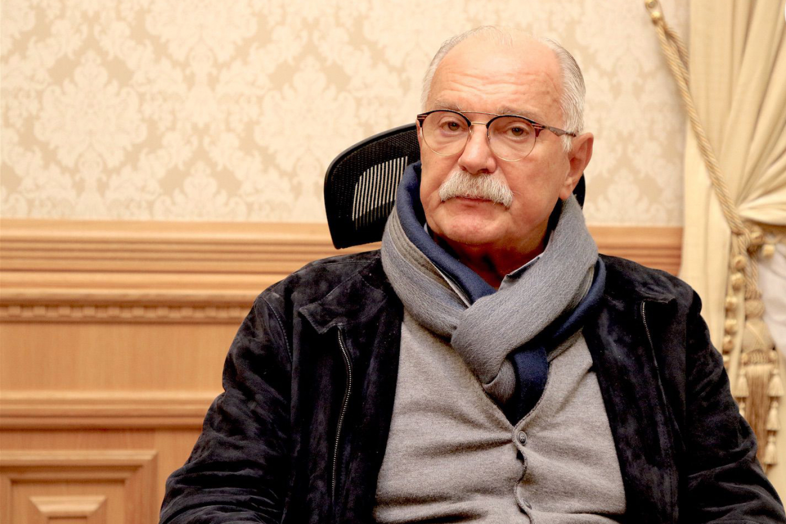 Михалков. Михалков что с ним произошло. Михалков что с ним произошло. Михалков что с ним произошло. Михалков что с ним произошло.