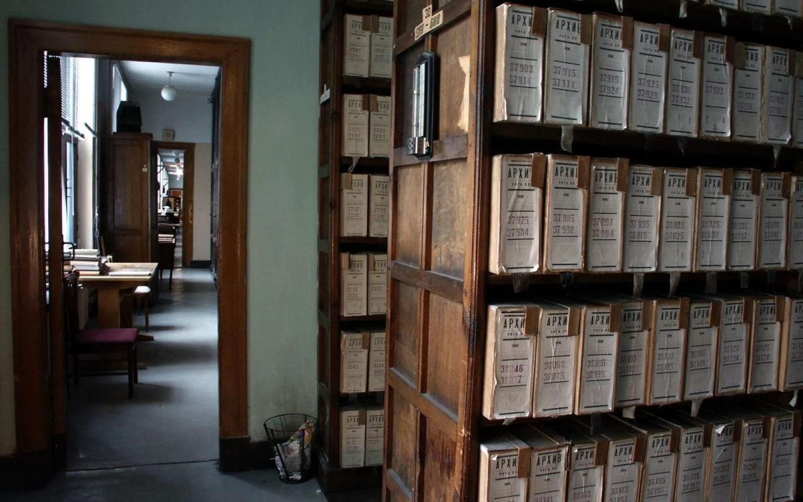 Архивный фонд. Архив вднх. Архив документов. Архивариус профессия. Хранилище документов.