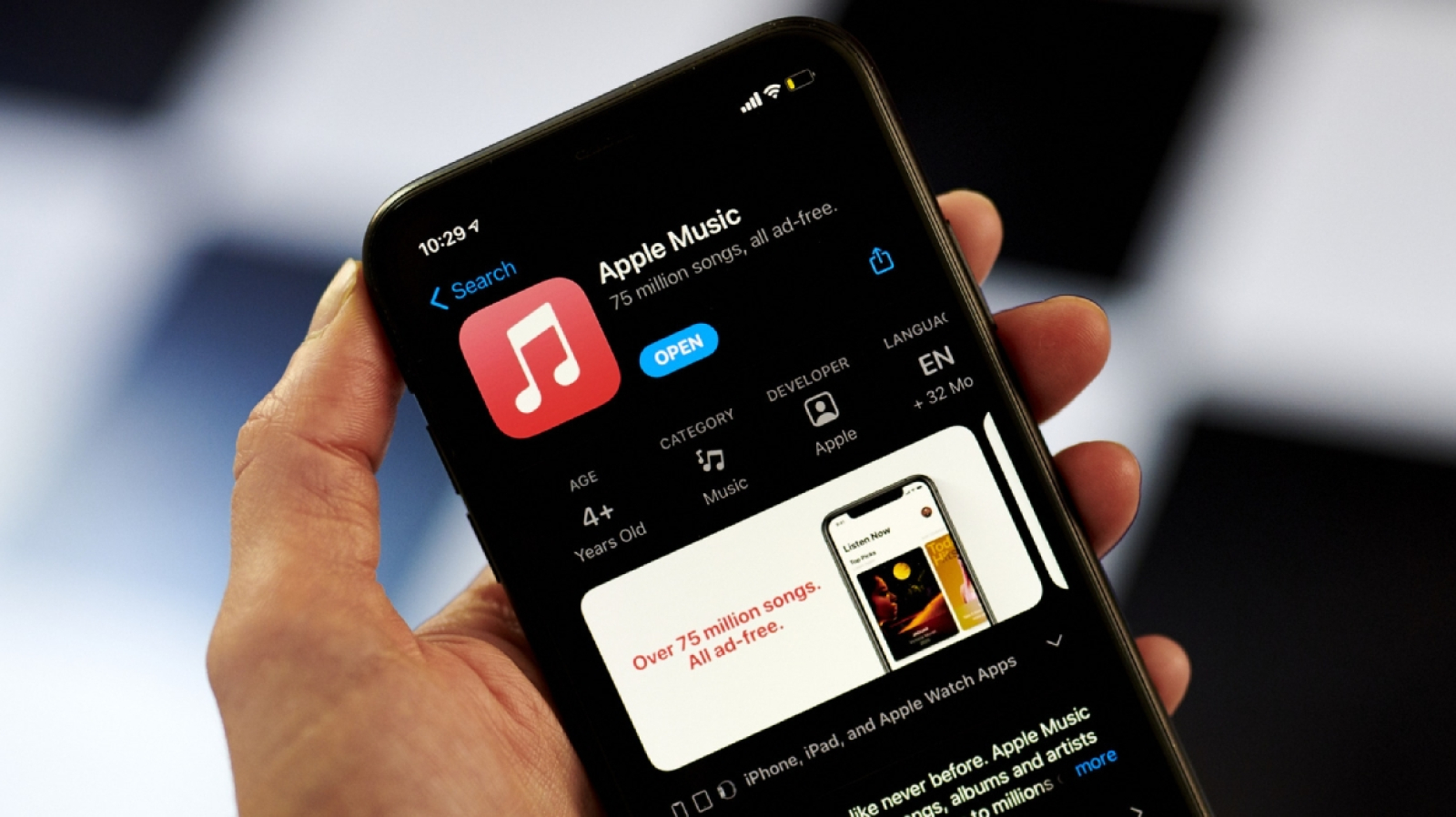 Apple Music начнет предустанавливать на устройства альбомы исполнителей,  принадлежащих к расовым и национальным меньшинствам