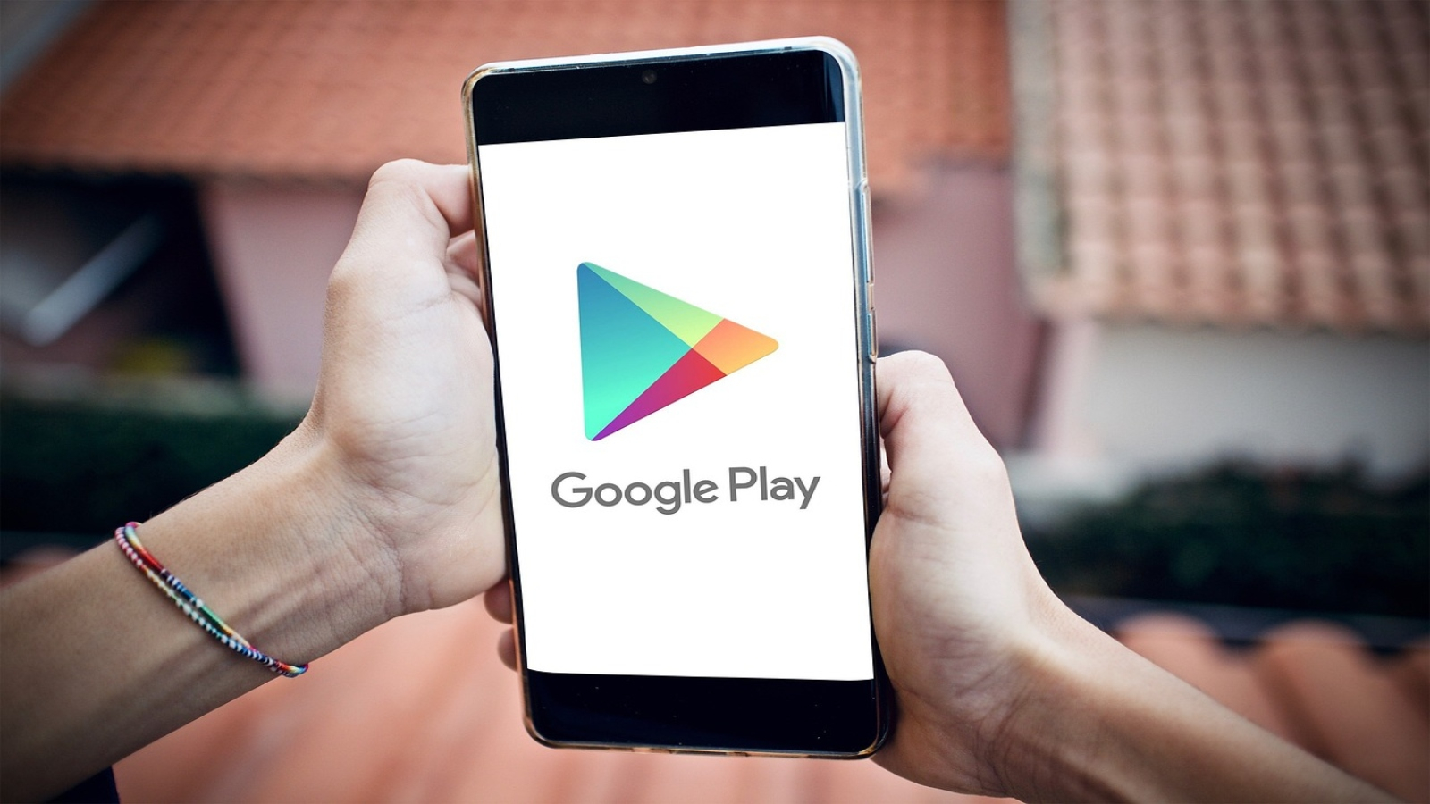 Google Play не будет удалять фишинговые клоны «подсанкционных» российских  приложений