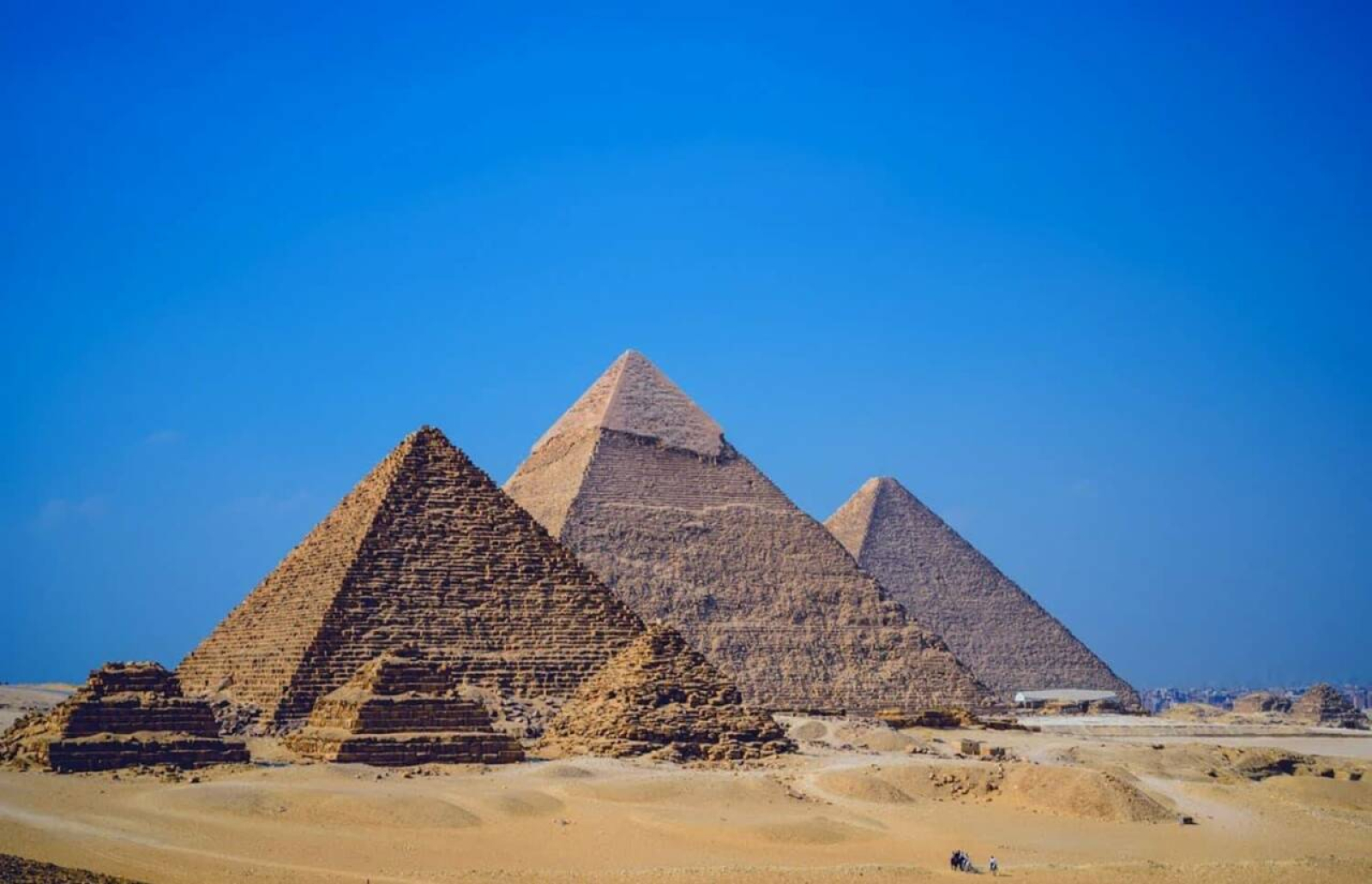 Куча пирамид. Великие пирамиды Гизы (Египет). Пирамида Гиза Египет. Комплекс пирамид в Гизе Египет. Пирамида Хеопса Каир.