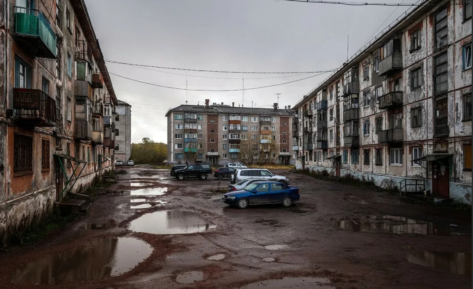 Воркута сейчас. Воркута самый быстровымирающий город. Воркута разруха. Воркута Варламов. Воркута разруха Варламов.